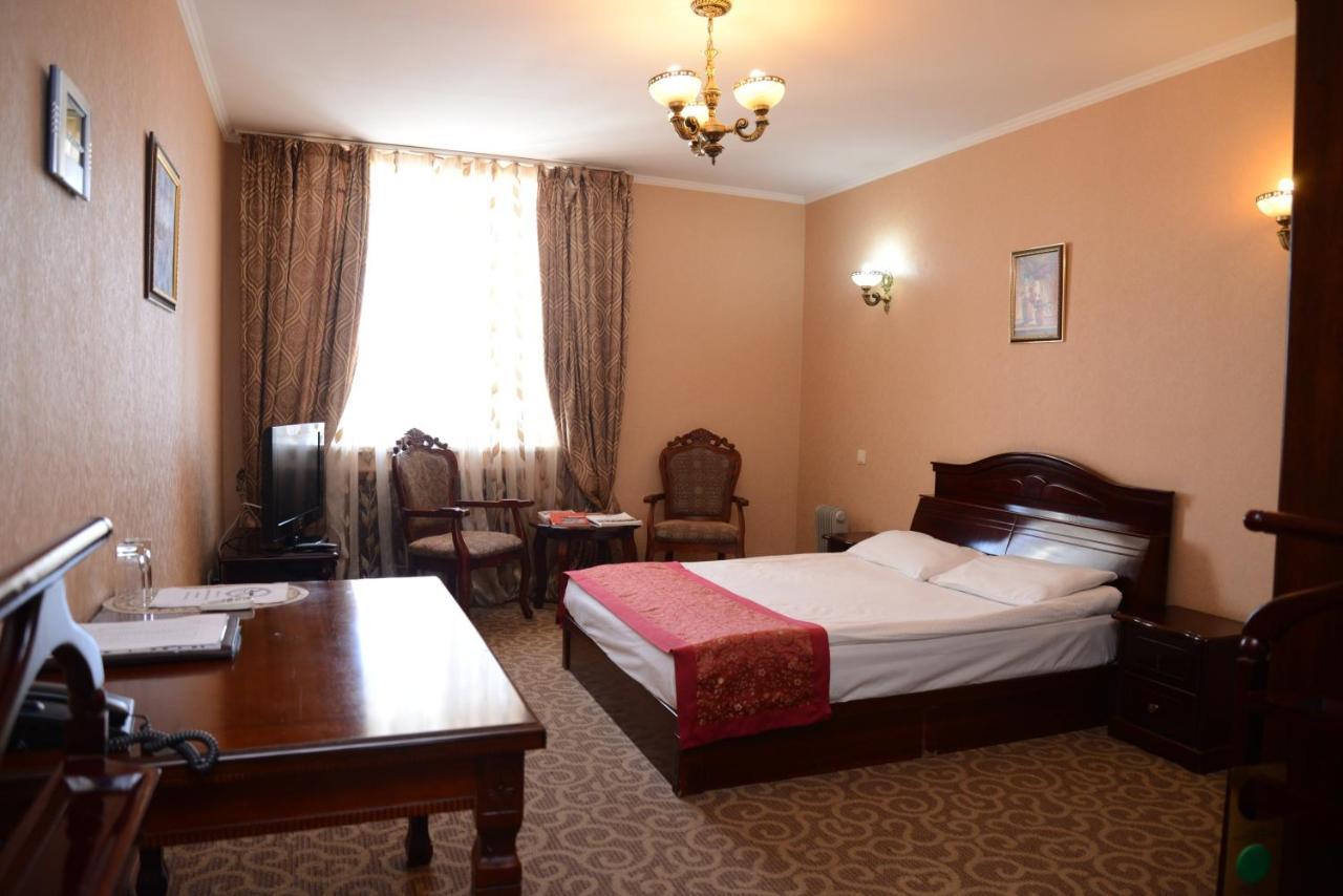 Bozok Hotel أستانا المظهر الخارجي الصورة