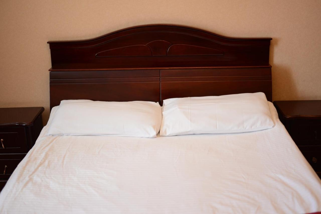 Bozok Hotel أستانا المظهر الخارجي الصورة