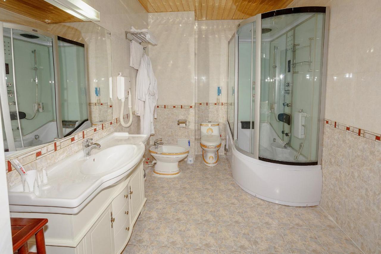 Bozok Hotel أستانا المظهر الخارجي الصورة